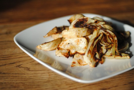 Low-amine roasted fennel and celery root (low-amine, gluten-free, soy-free, dairy-free, egg-free, fish-free, paleo, low-fat, low-carb, vegetarian, vegan) photo