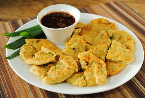 Low-Amine Chinese Scallion Pancakes with "Soy Sauce" Dipping Sauce (photo)